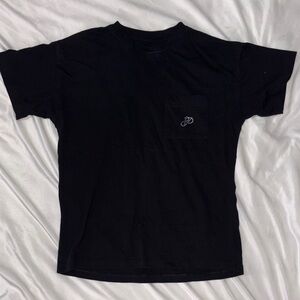 Women’s vs pink t shirt